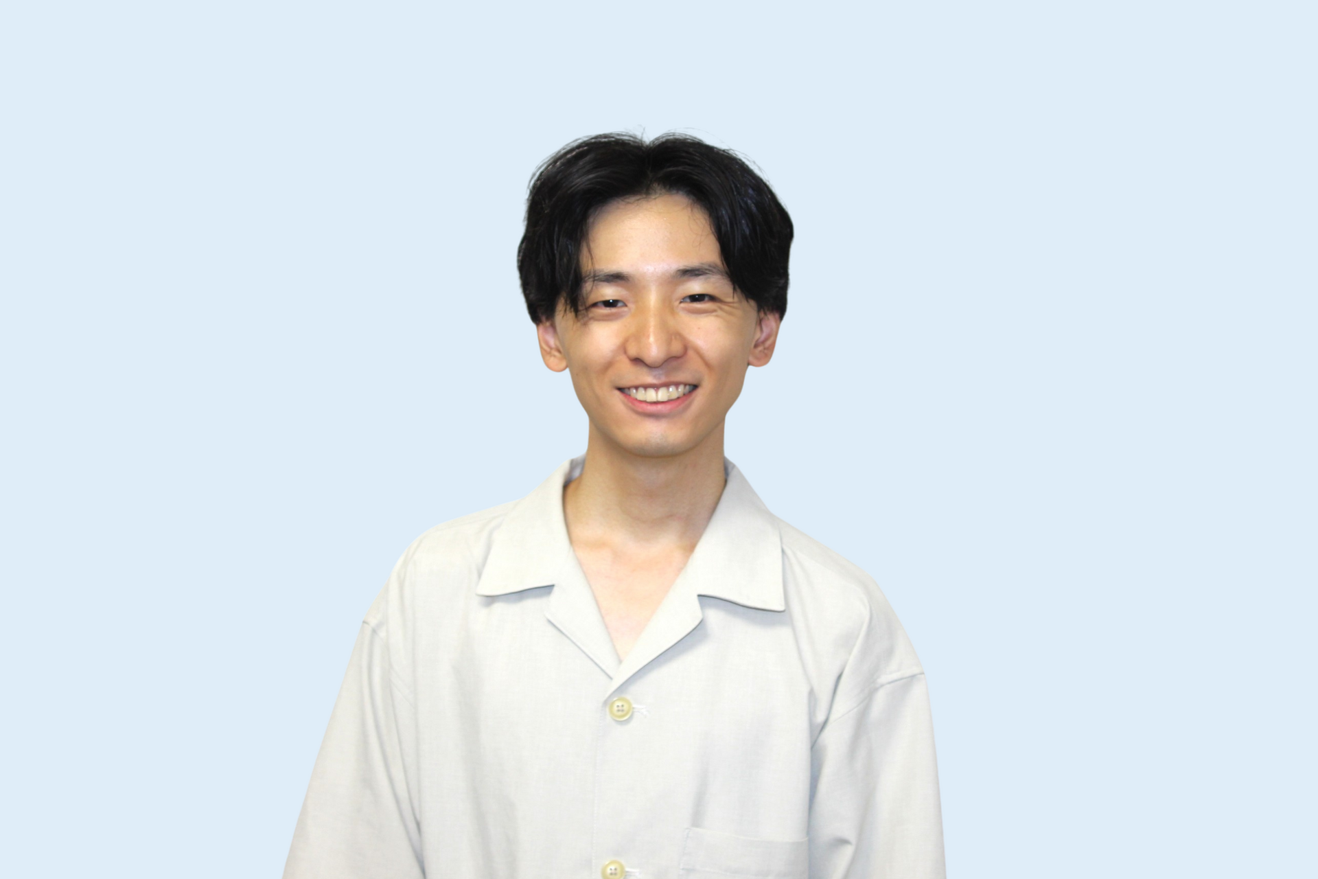 秦　剛志